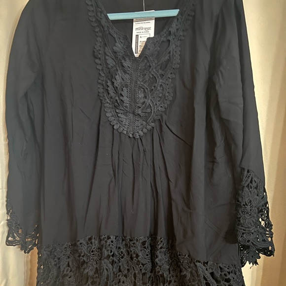 Tops - Beautiful Black top with lace detail
